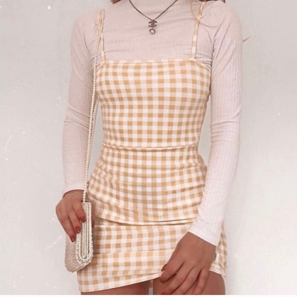 RESTOCKED! 4.9 ⭐️ 3 pc Dresses Mystery Box!! - Picture 6 of 14